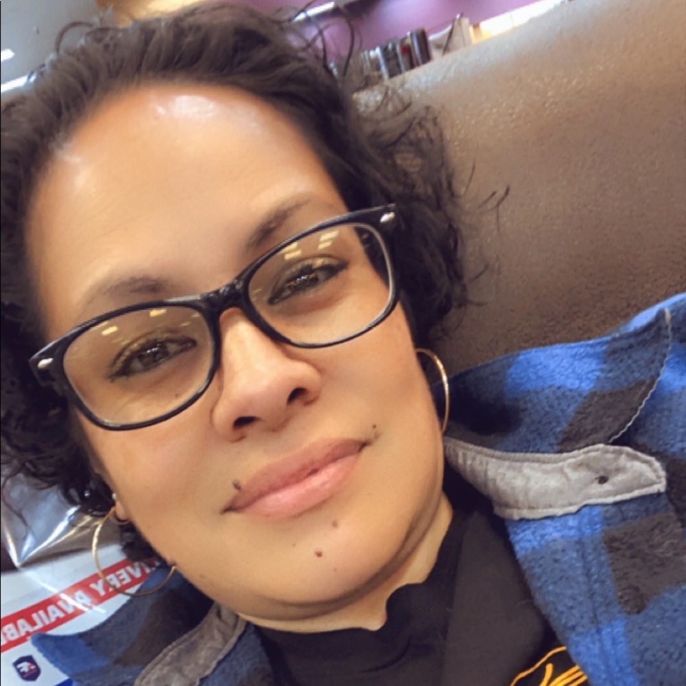 Meet your Posher, Karalena